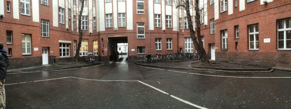 All In Hostel Berlin Exterior photo